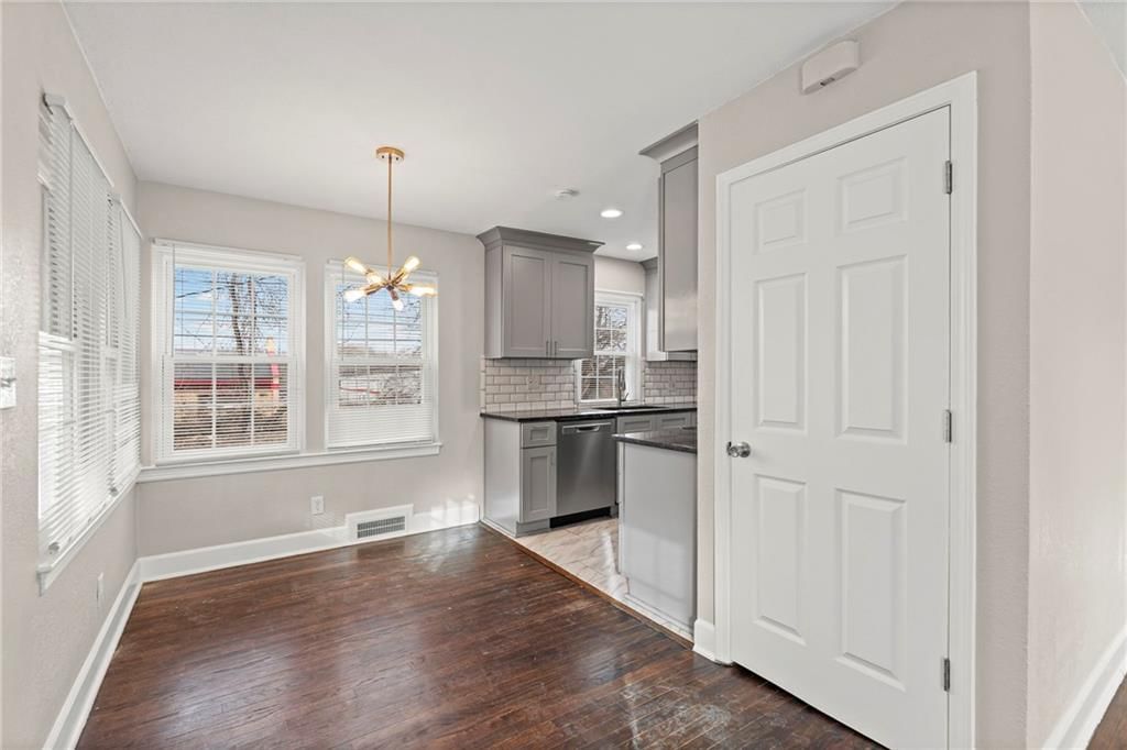7608 W 63rd Terrace — photo 7