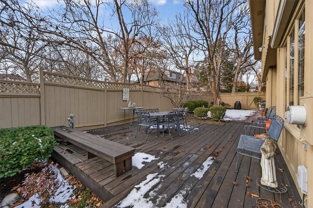 20 Wycklow Street — photo 33