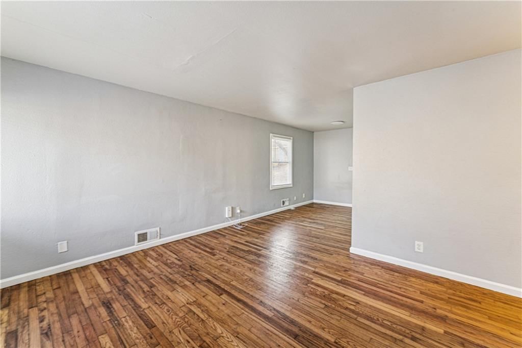 4511 Norton Street — photo 9
