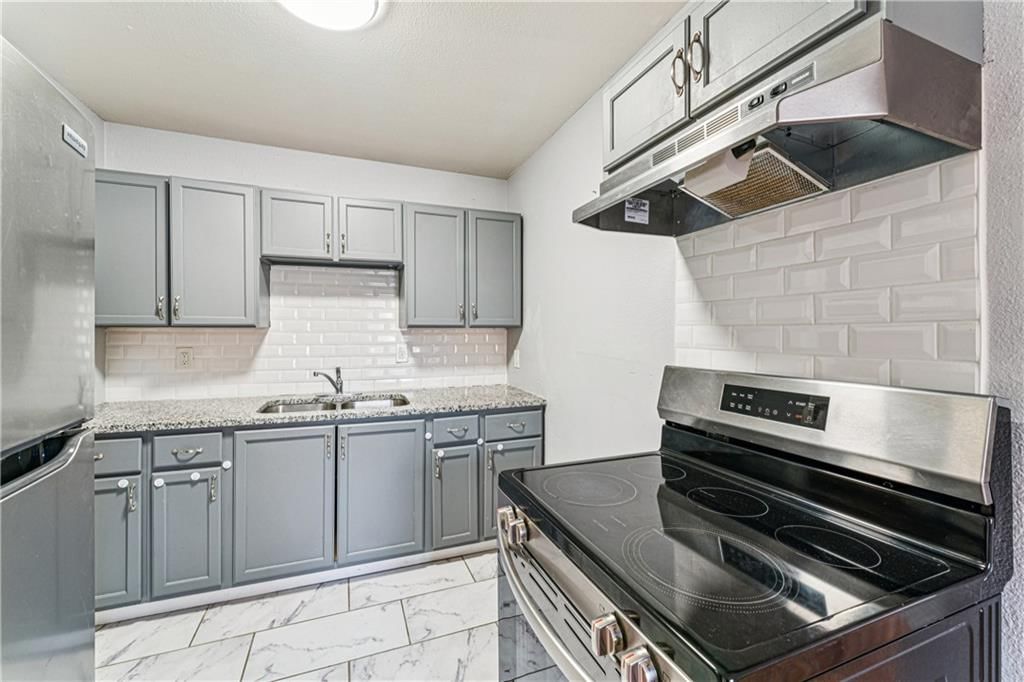 4511 Norton Street — photo 13