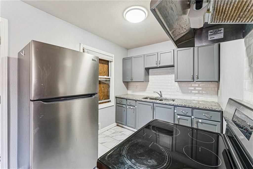 4511 Norton Street — photo 14