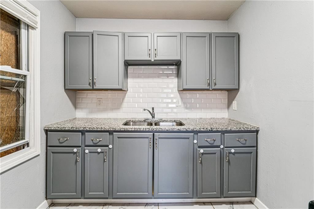 4511 Norton Street — photo 15