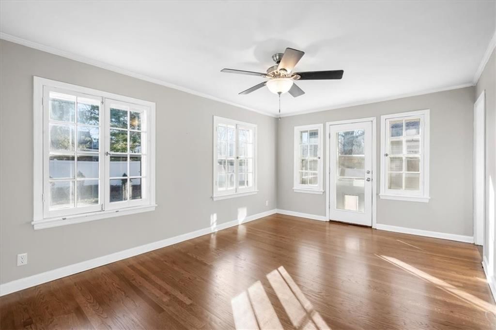 1231 W 70 Terrace — photo 9