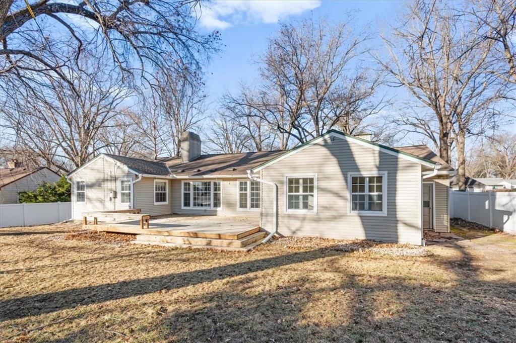 1231 W 70 Terrace — photo 19