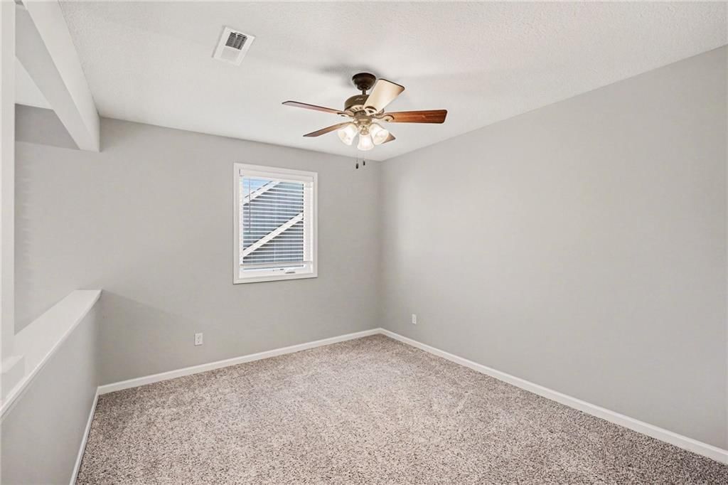 10905 W 115th Street — photo 18