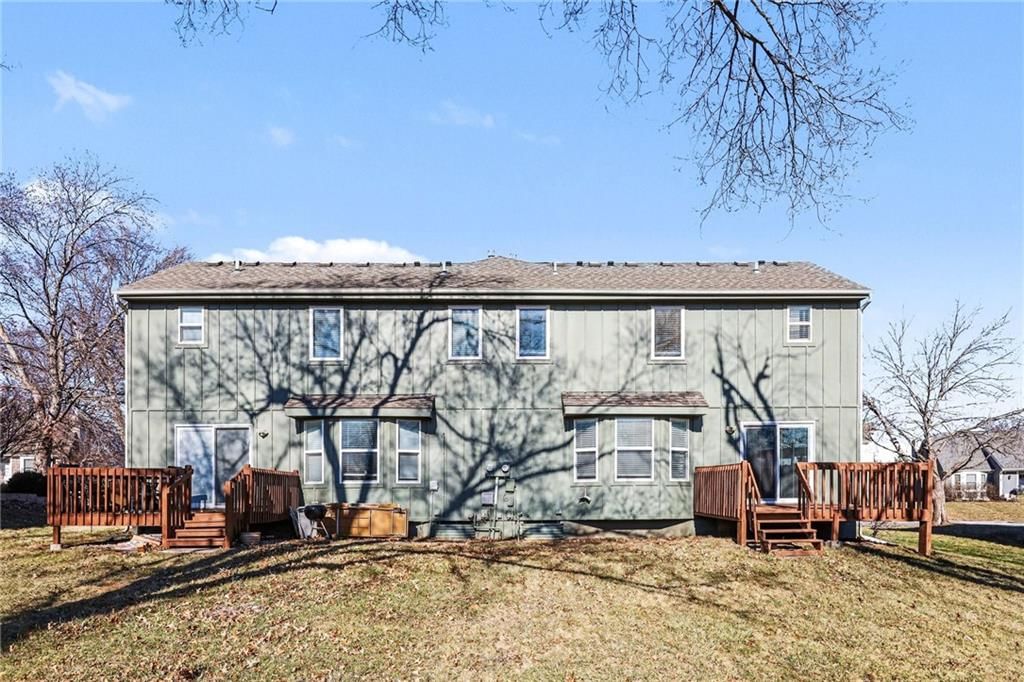 10905 W 115th Street — photo 24