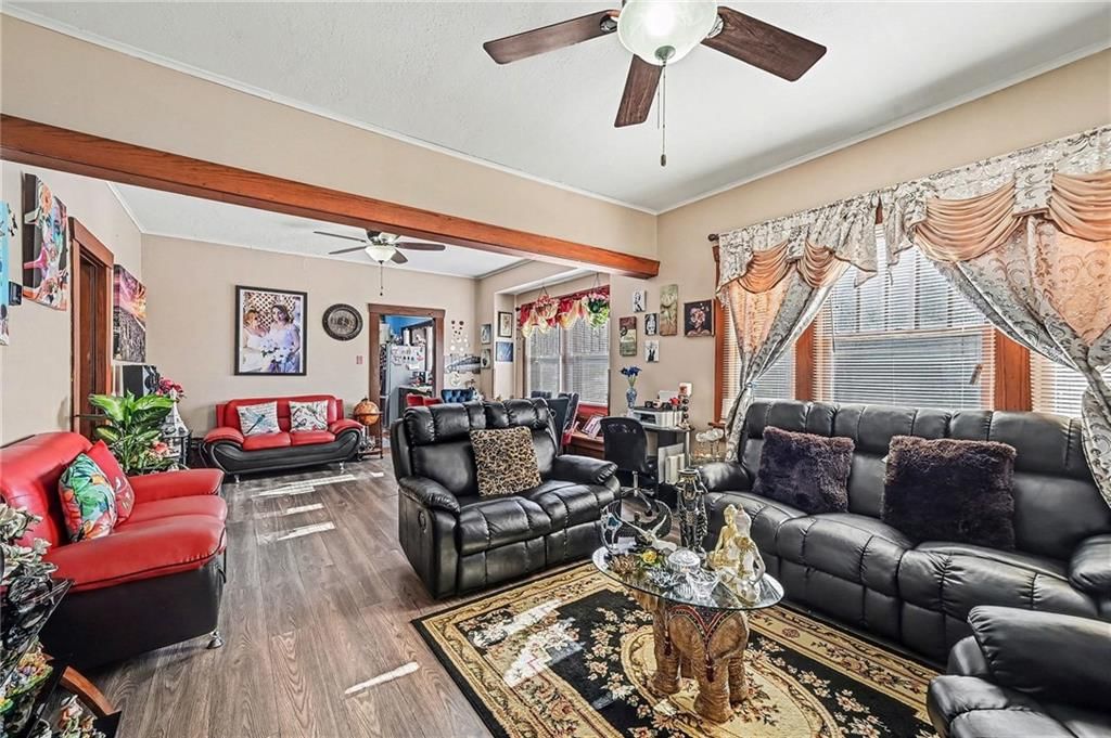 2311 S 15th Street — photo 3
