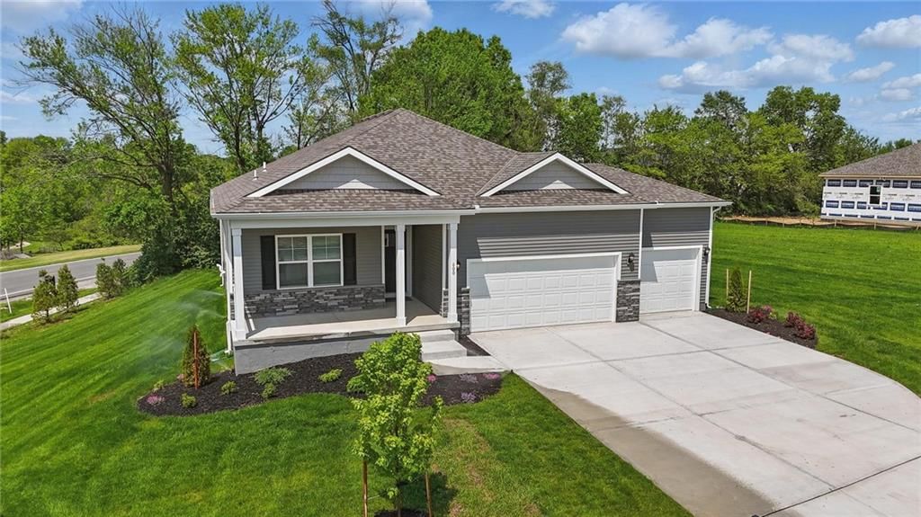 600 Izzy Way, Liberty, MO