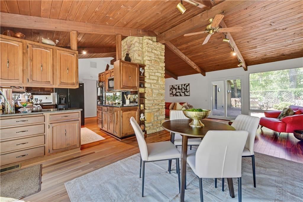 7841 Dearborn Drive — photo 2