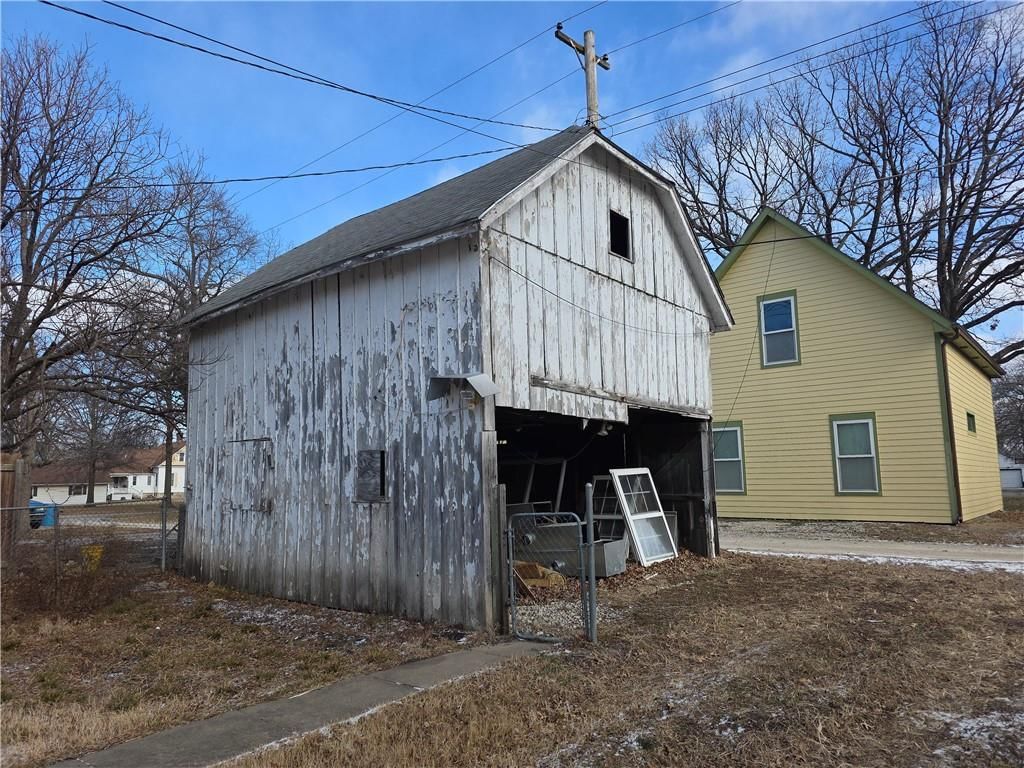 511 S willow Street — photo 12