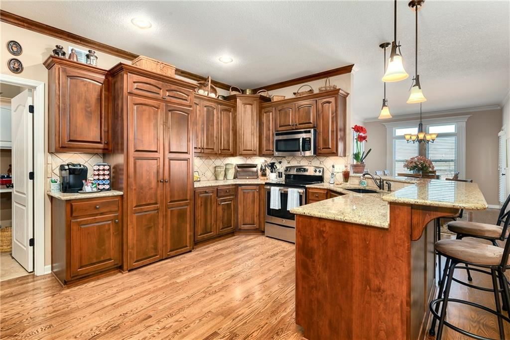 908 SW Olympia Court — photo 16