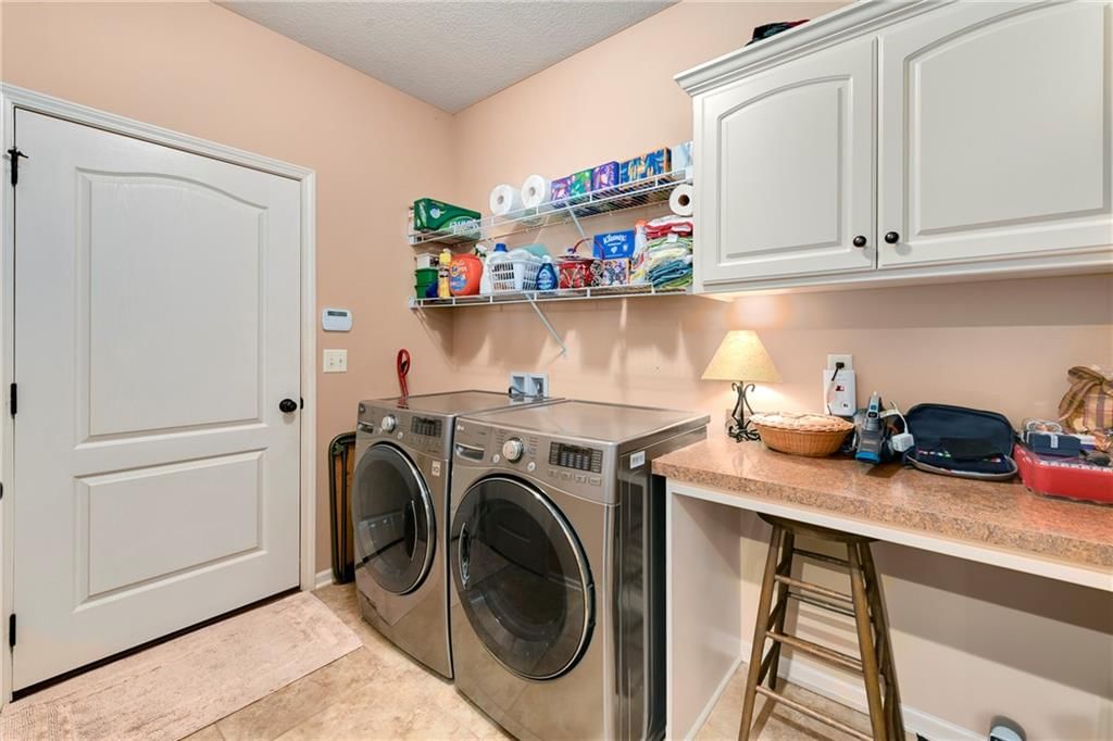 908 SW Olympia Court — photo 20