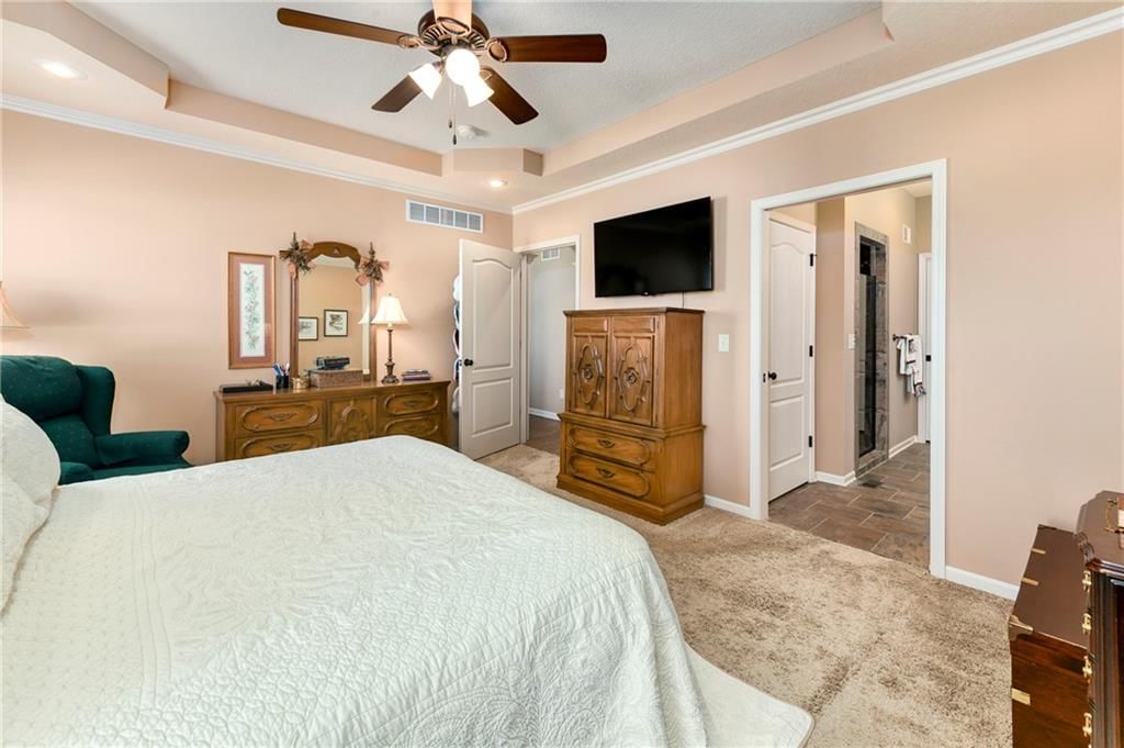 908 SW Olympia Court — photo 25