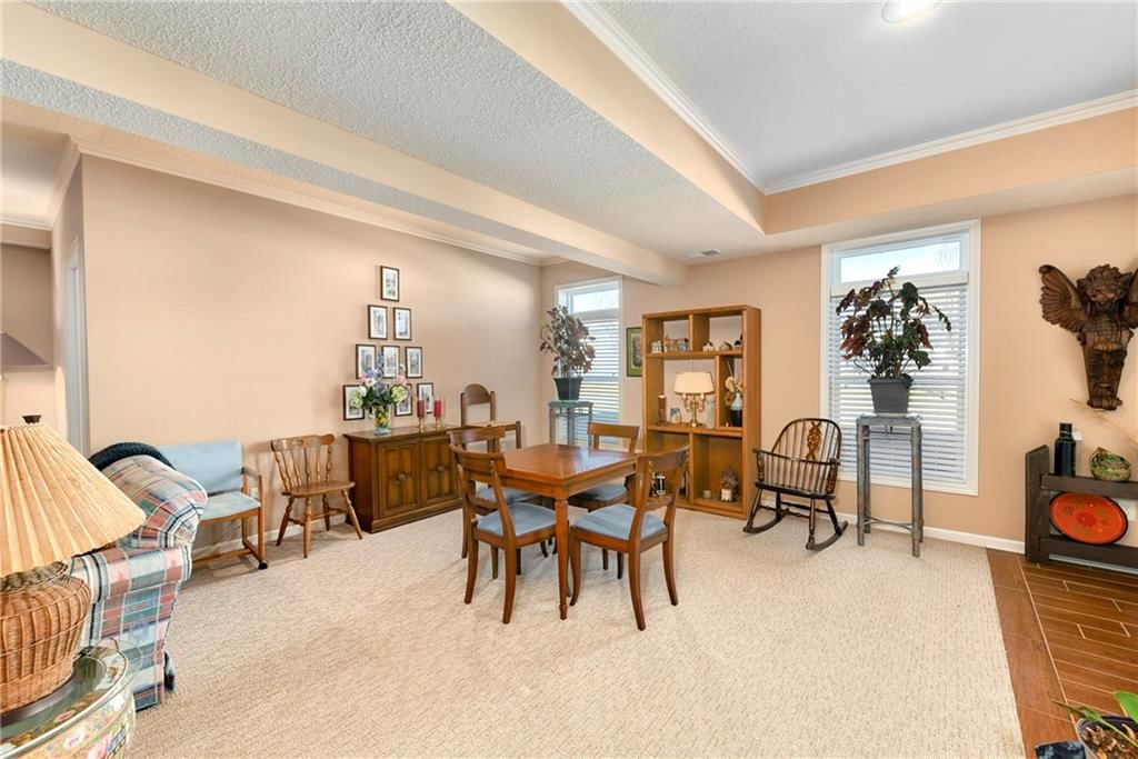 908 SW Olympia Court — photo 28