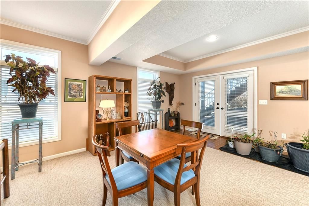 908 SW Olympia Court — photo 29