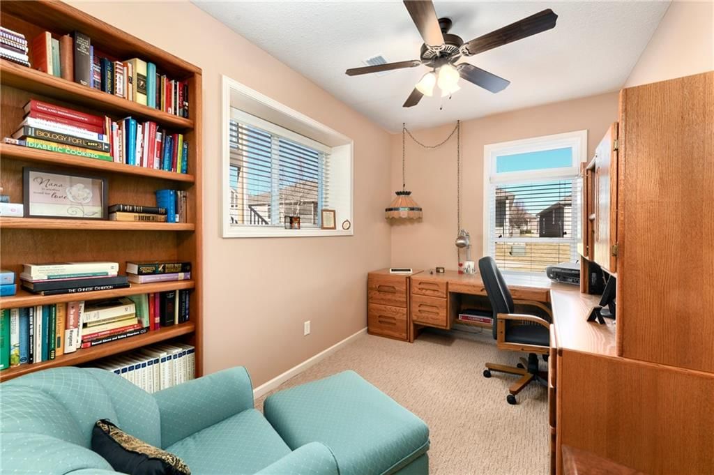 908 SW Olympia Court — photo 35