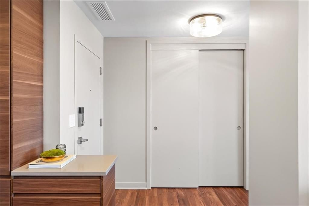 121 W 48th Street — photo 13
