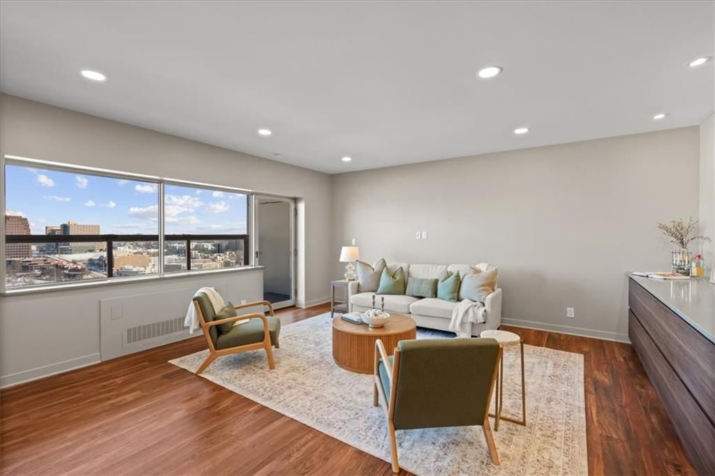 121 W 48th Street — photo 16