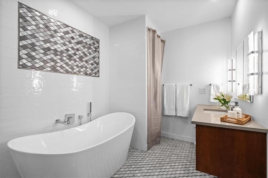 121 W 48th Street — photo 21