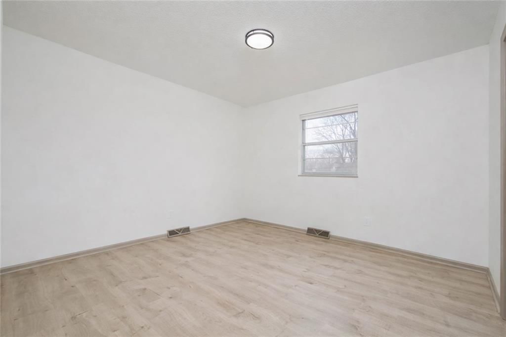 200 Erin Street — photo 13