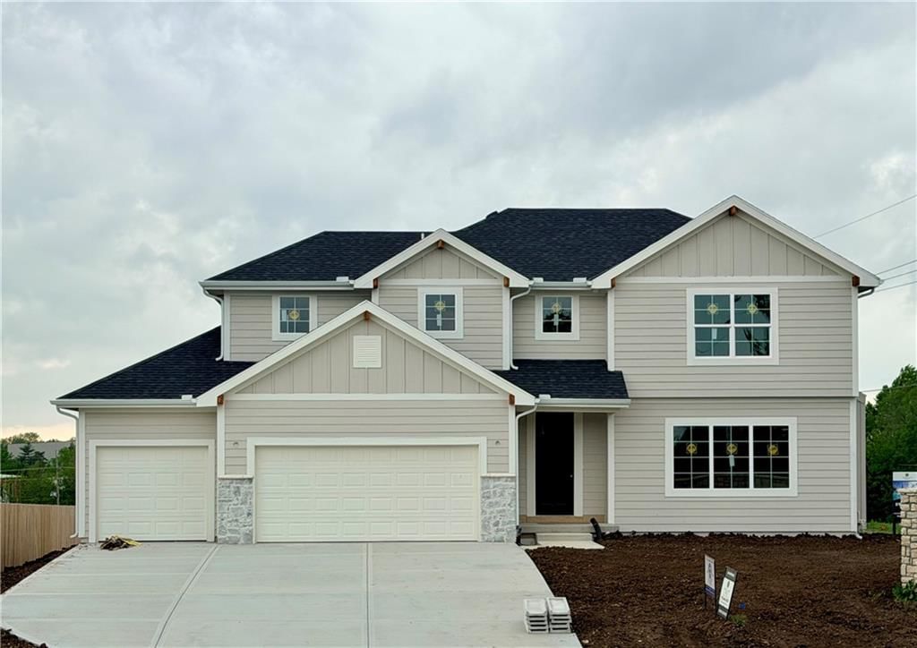 20702 Emerald Street — photo 2