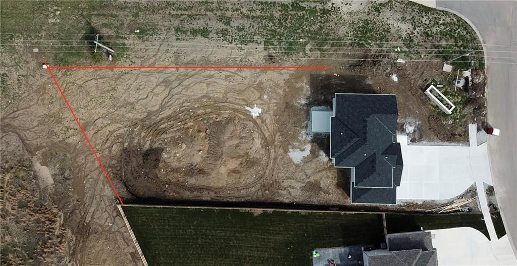 20702 Emerald Street — photo 4