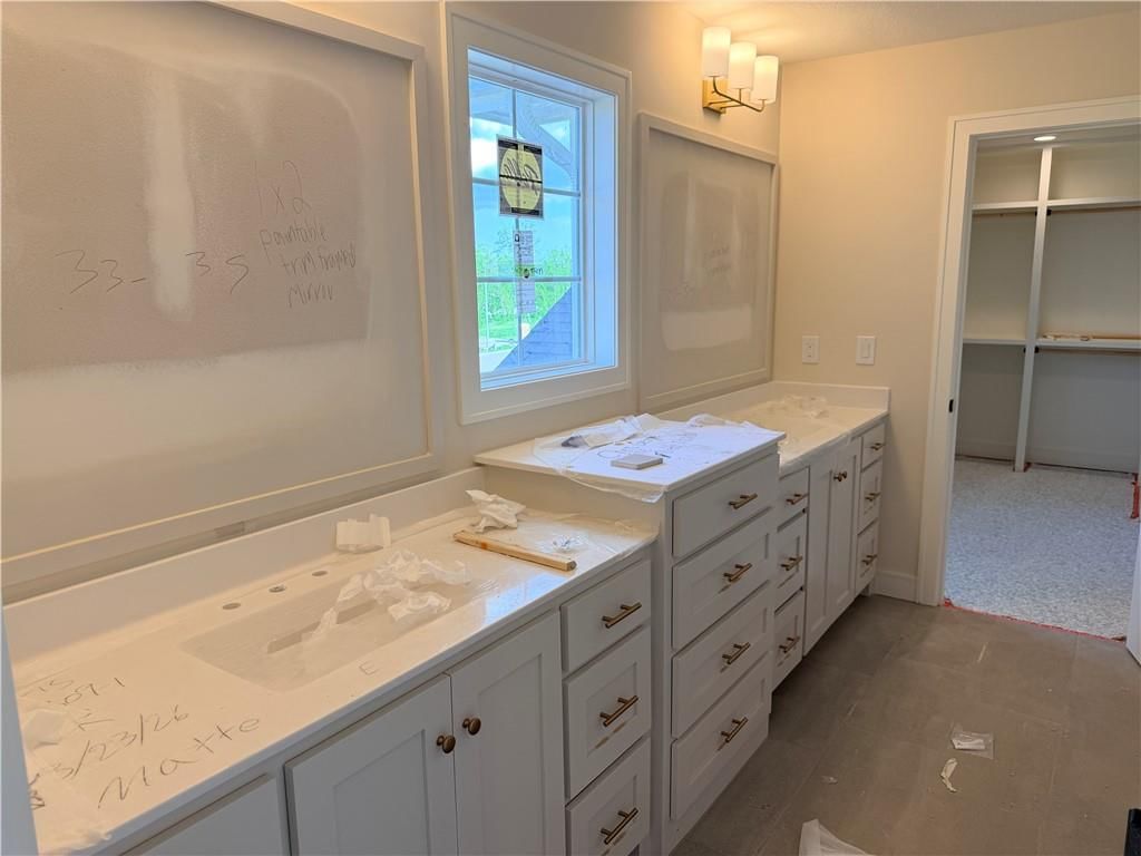 20702 Emerald Street — photo 12