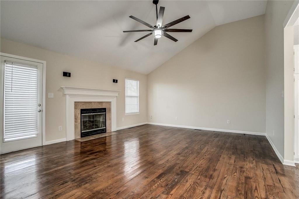 1816 SE 7th Street — photo 2