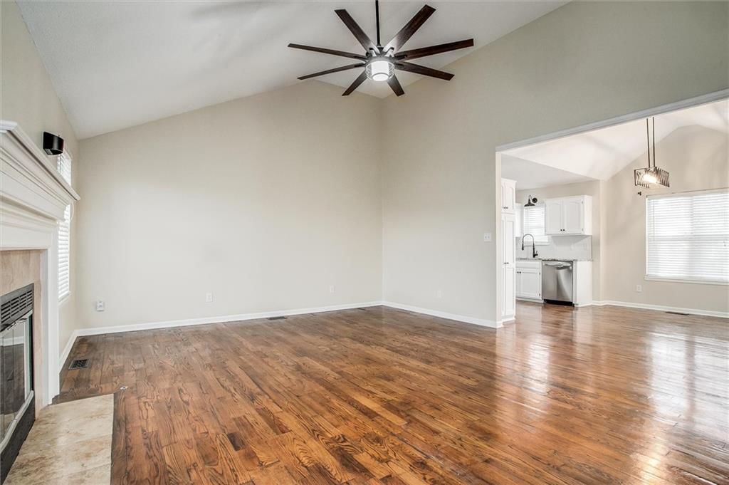 1816 SE 7th Street — photo 3