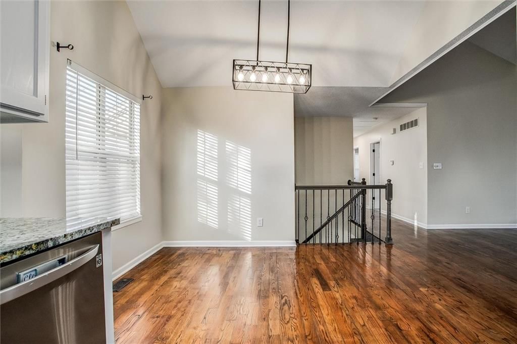 1816 SE 7th Street — photo 9