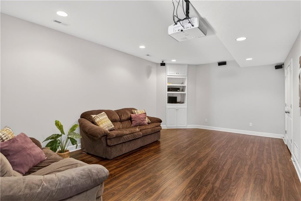 1516 Glen Brook Lane — photo 69