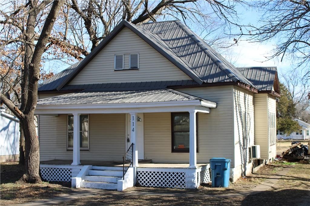 114 N Main Street, Liberal, MO