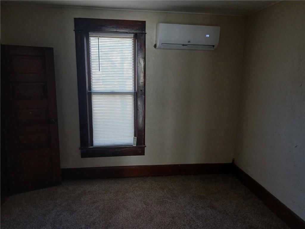 114 N Main Street — photo 16
