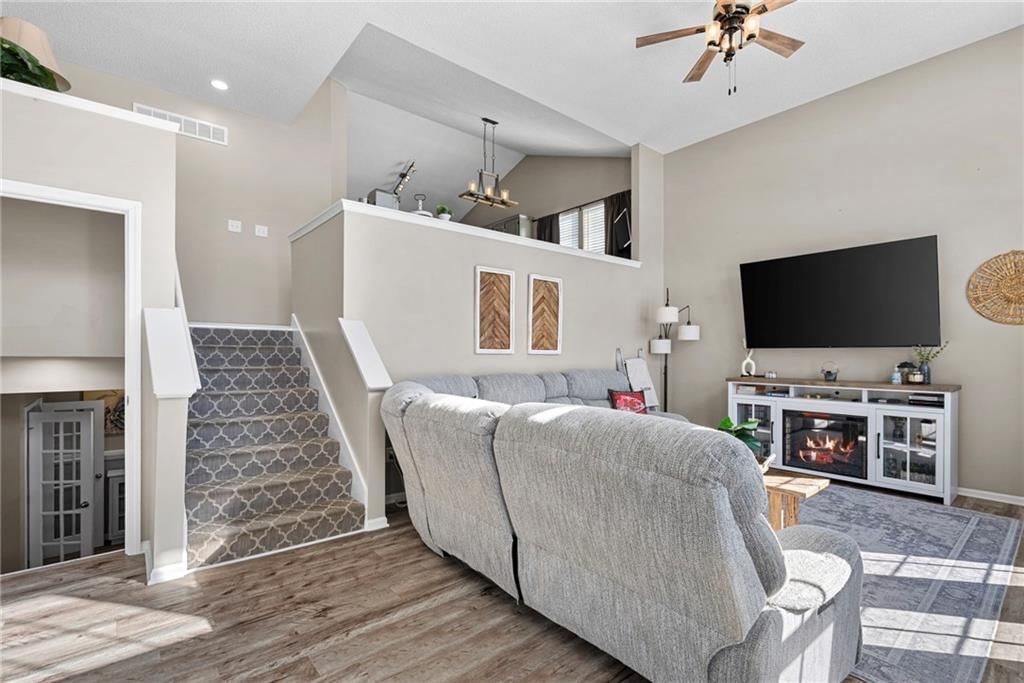 1230 Starbrooke Drive — photo 4