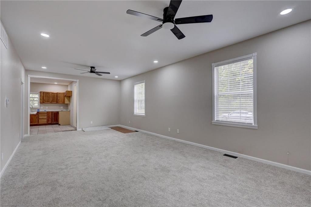1302 N Grand Street — photo 4