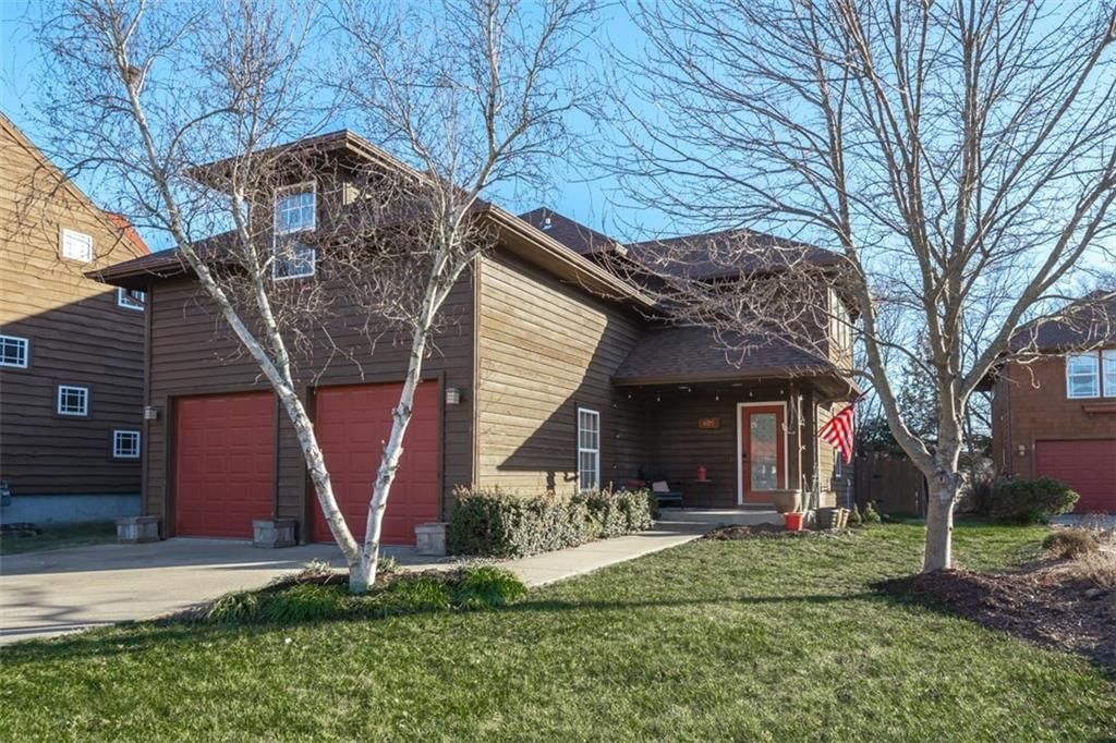 605 Parkside Court — photo 2