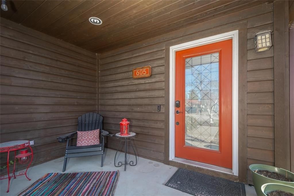 605 Parkside Court — photo 4