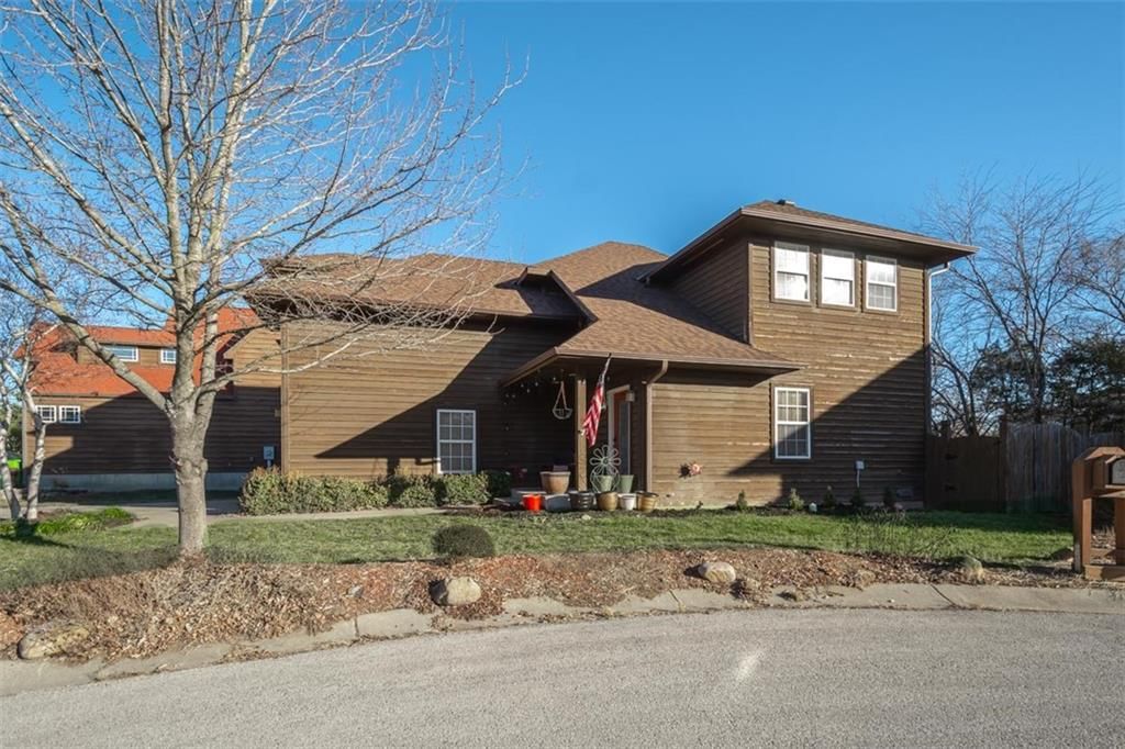 605 Parkside Court — photo 9