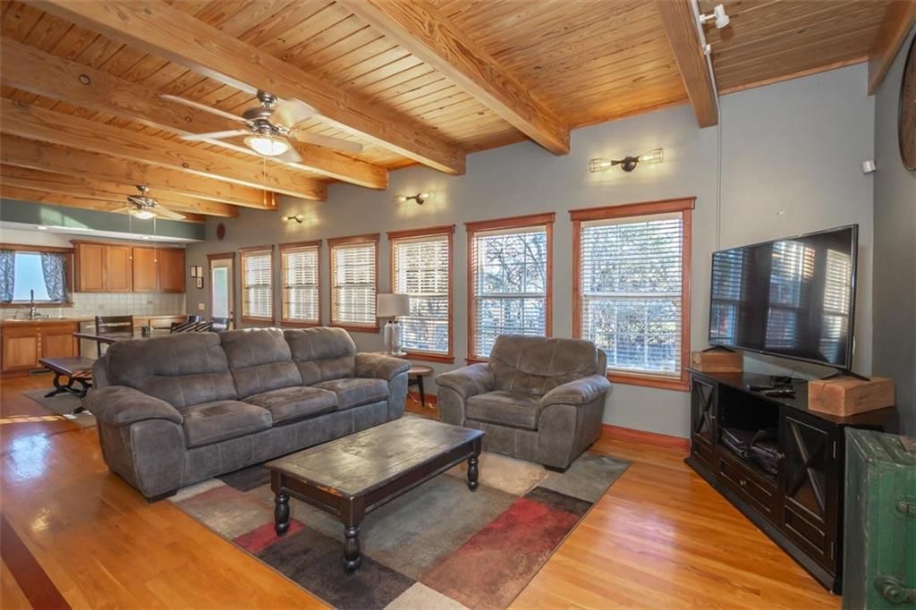 605 Parkside Court — photo 11
