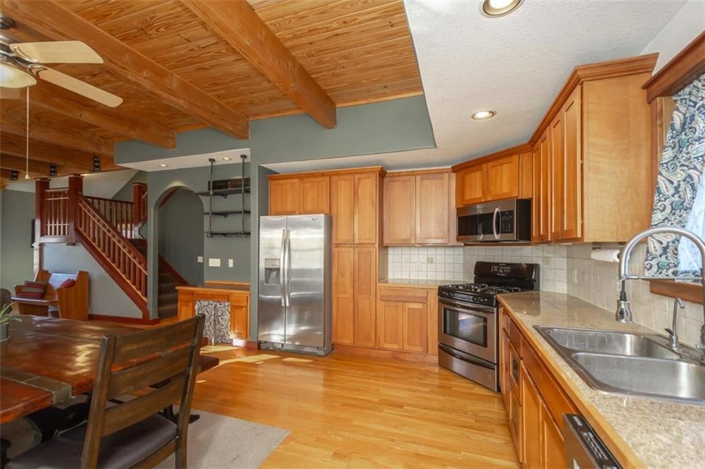 605 Parkside Court — photo 22