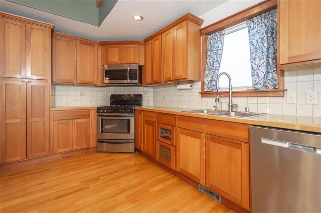 605 Parkside Court — photo 23
