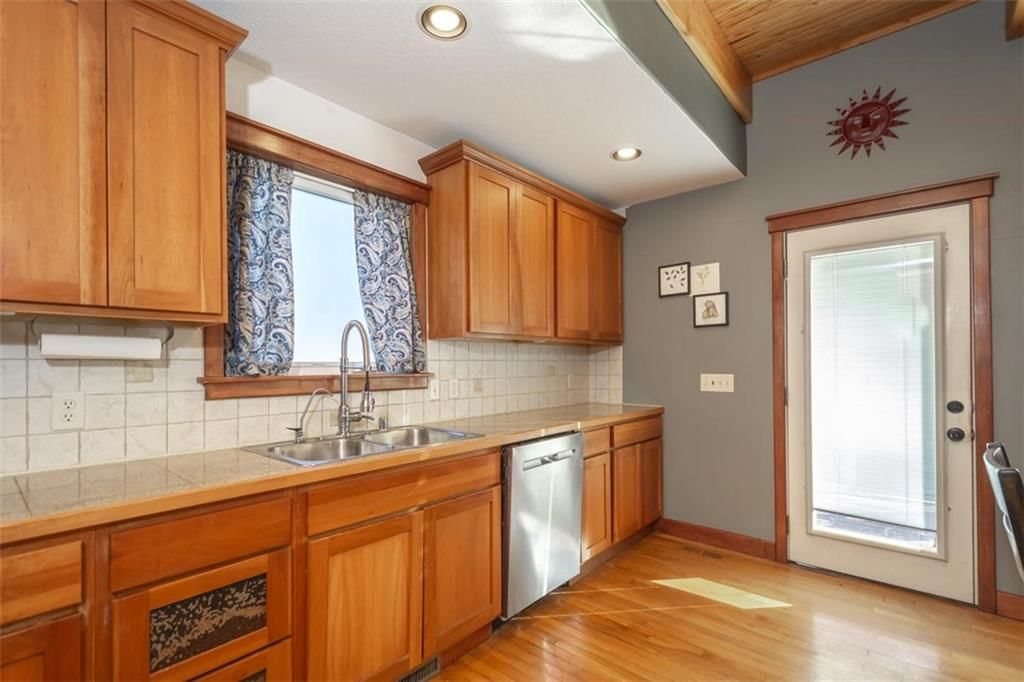 605 Parkside Court — photo 24