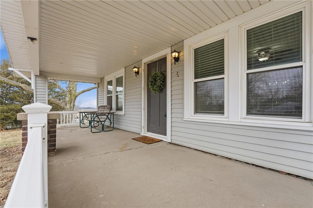5324 Douglas Avenue — photo 3