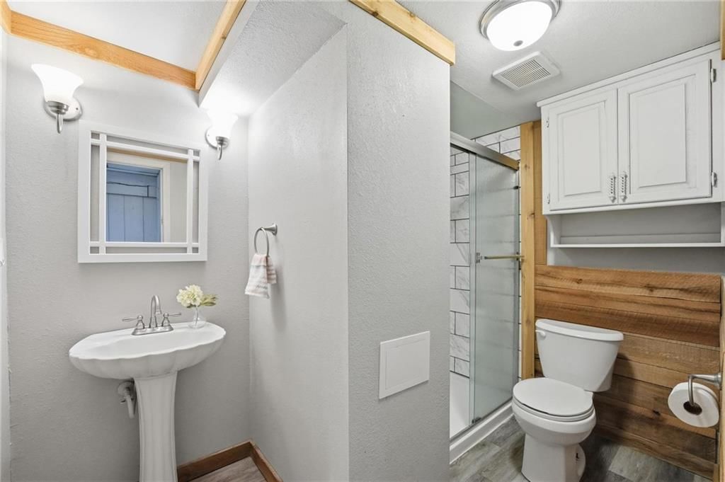 5324 Douglas Avenue — photo 25
