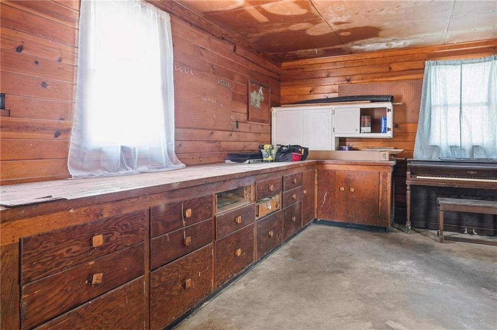 5324 Douglas Avenue — photo 32