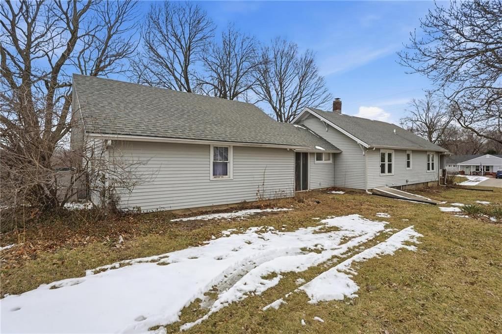 5324 Douglas Avenue — photo 36