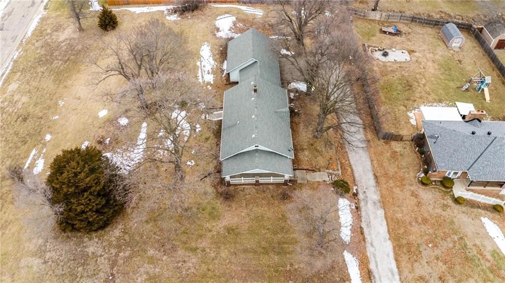 5324 Douglas Avenue — photo 38