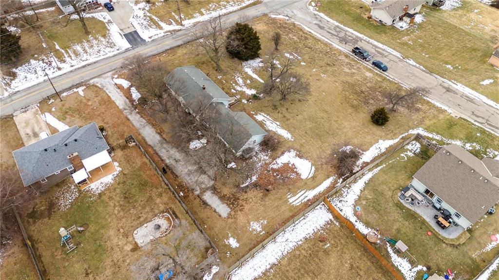 5324 Douglas Avenue — photo 40