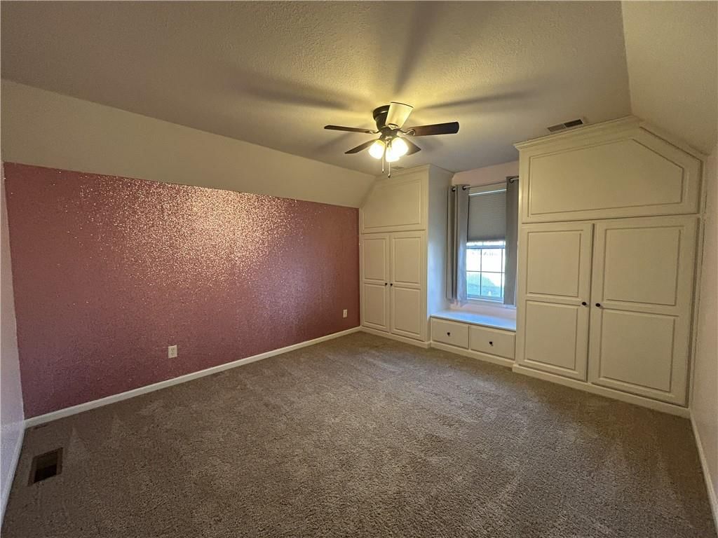 110 S Westglen Drive — photo 20