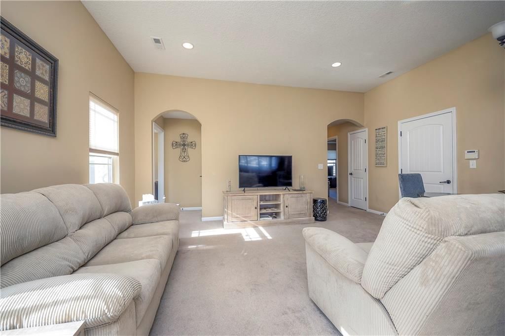 7823 Troup Avenue — photo 6